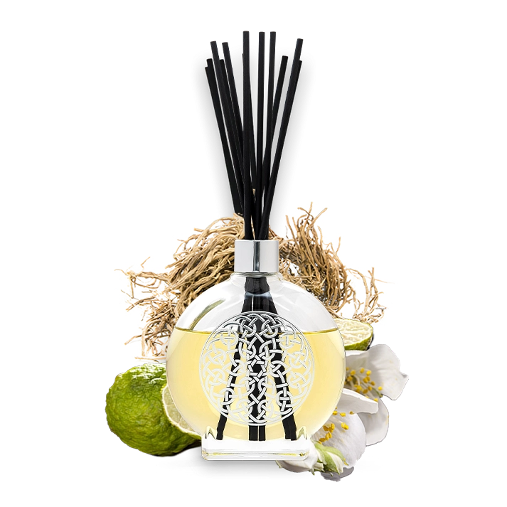 Heroine Reed Diffuser by Boadicea The Victorious | Niche Story